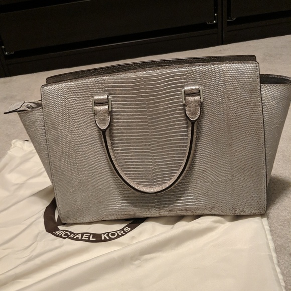 Michael Kors Selma Saffiano Leather Medium Satchel - Picture 3 of 5